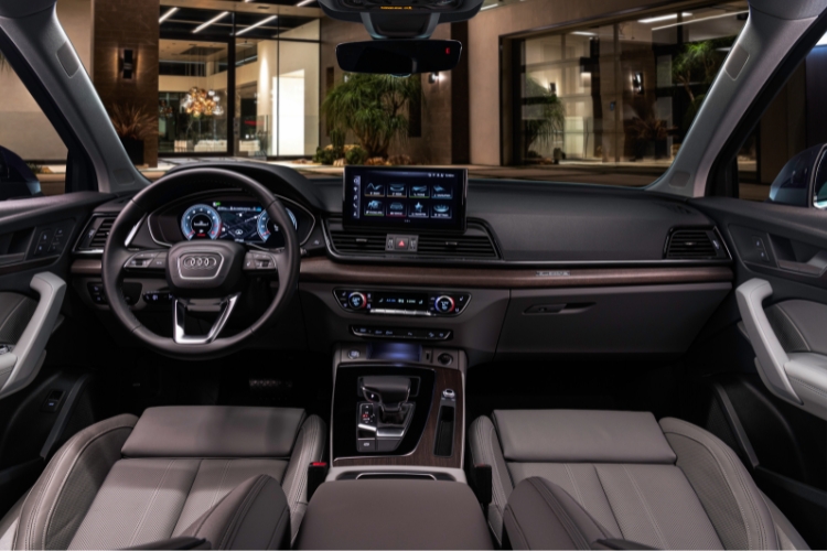 Audi Q5 Interior - International AutoSource