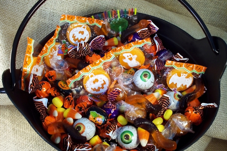 Trick-or-treat guide for expats